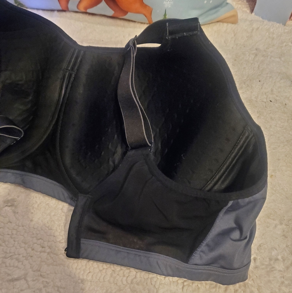 46ddd Black Intimate Bra - Picture 8 of 11